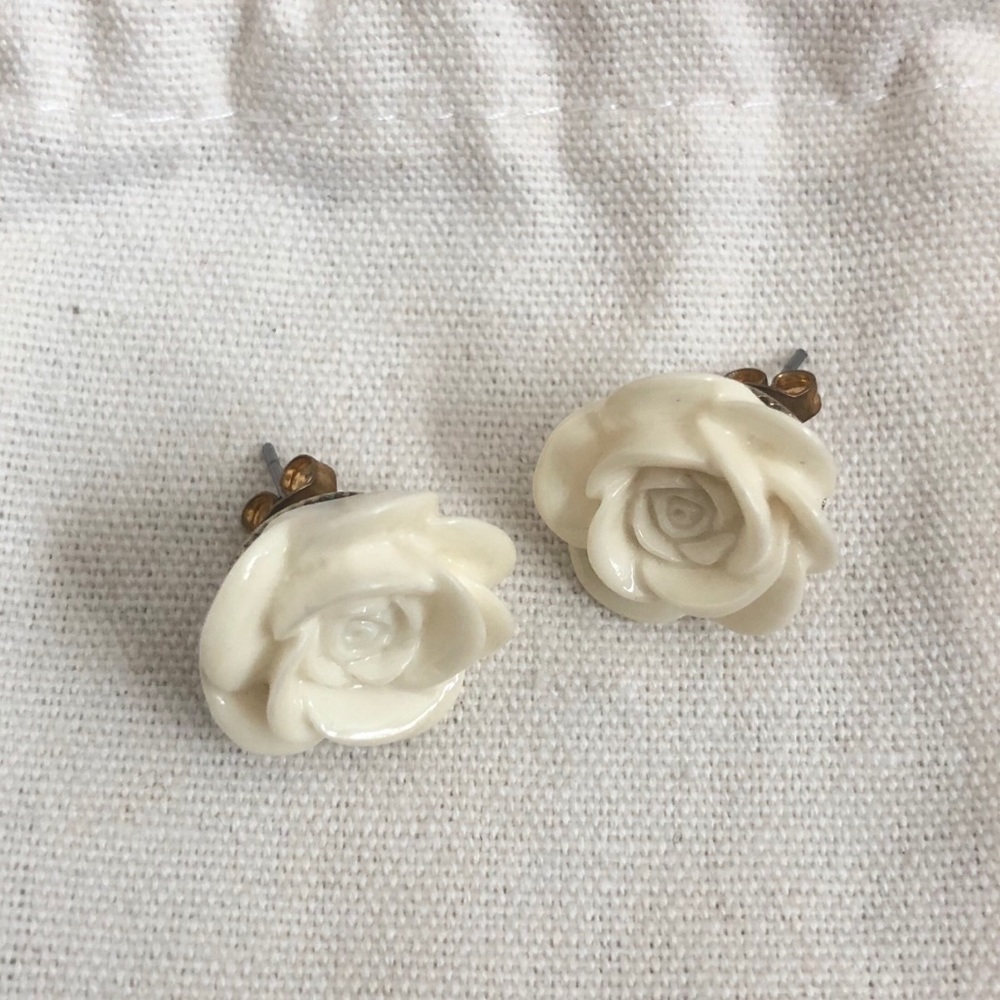 Acrylic Flower Stud Earrings